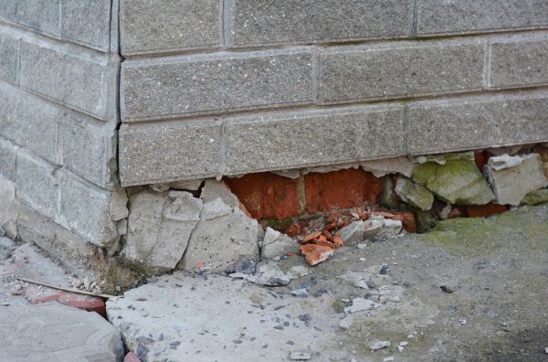 Foundation Settlement Repair in Lady Lake